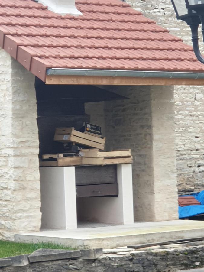 Chambres D'Hotes La Chaumiere Arcy-sur-Cure Eksteriør billede