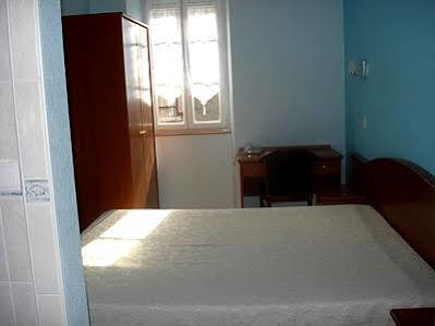 Chambres D'Hotes La Chaumiere Arcy-sur-Cure Eksteriør billede